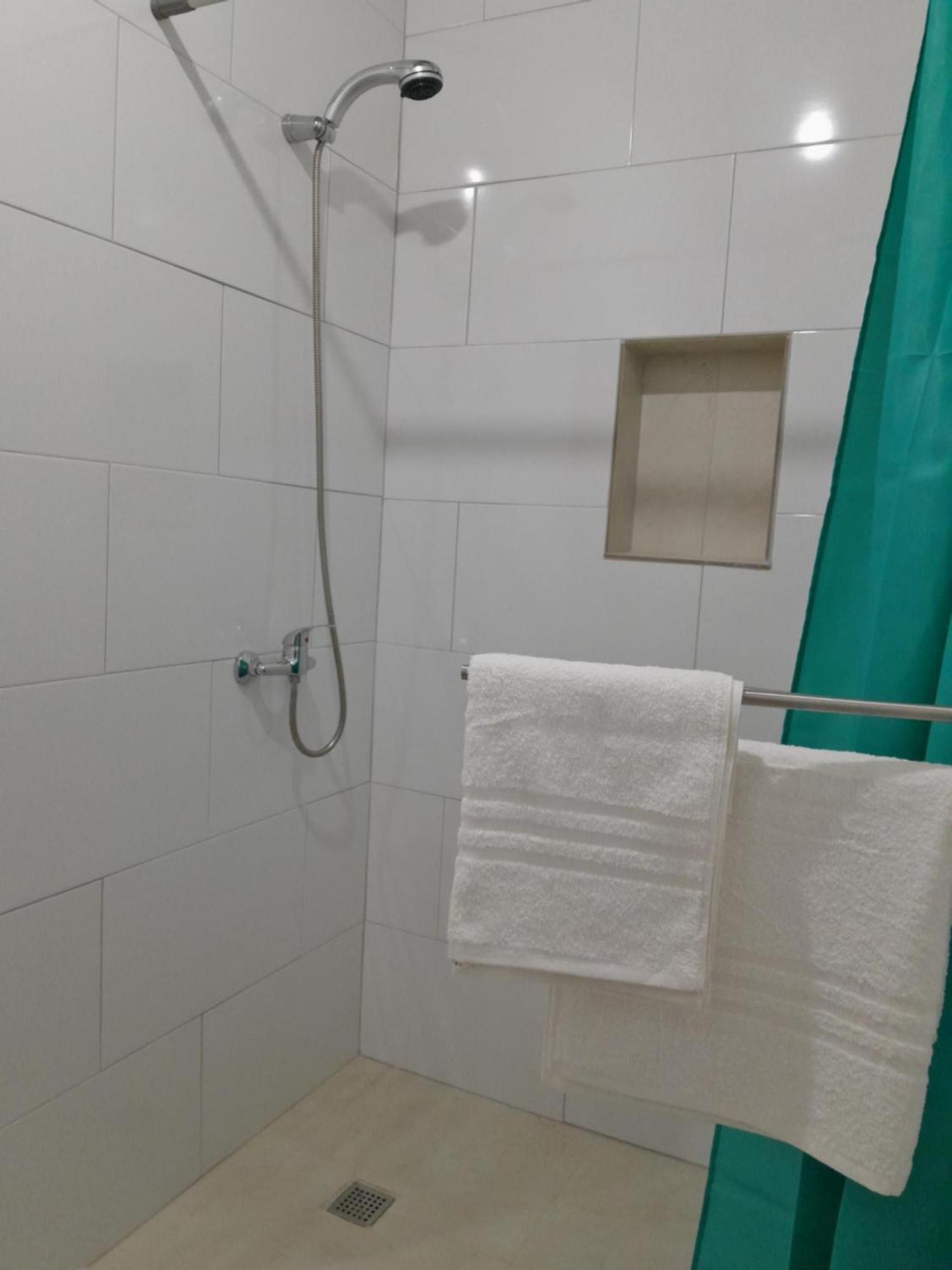 Limestone Suites スリーマ エクステリア 写真
